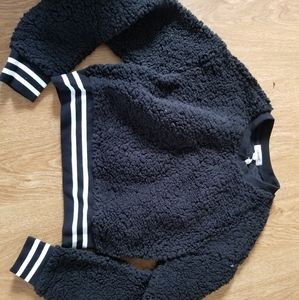 "Sherpa shrunkin crew neck"